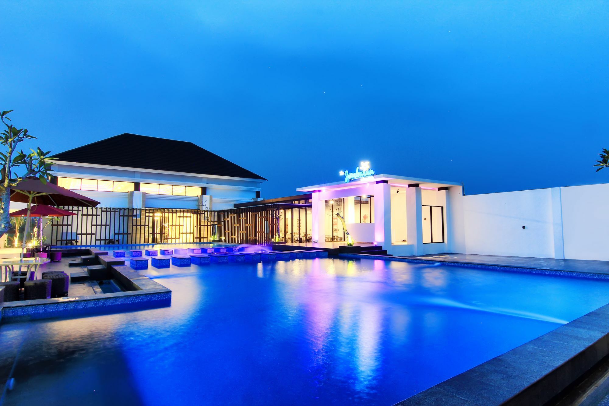 The Baliview Luxury Villas & Resto เปกันบารู ภายนอก รูปภาพ